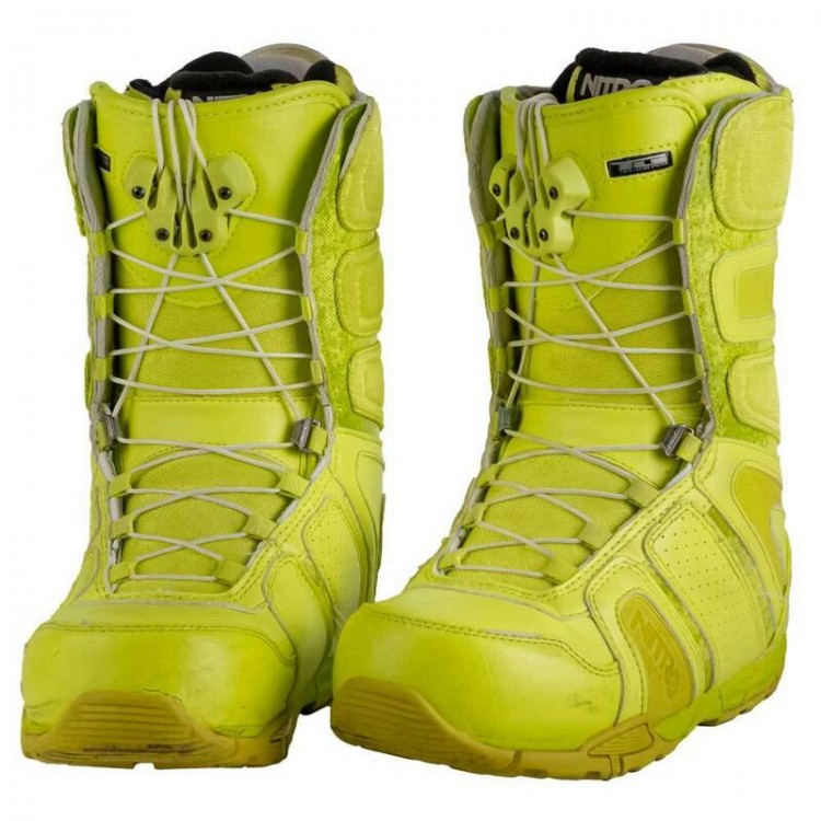 Nitro Crown Size 25.5 Womens Snowboard Boots