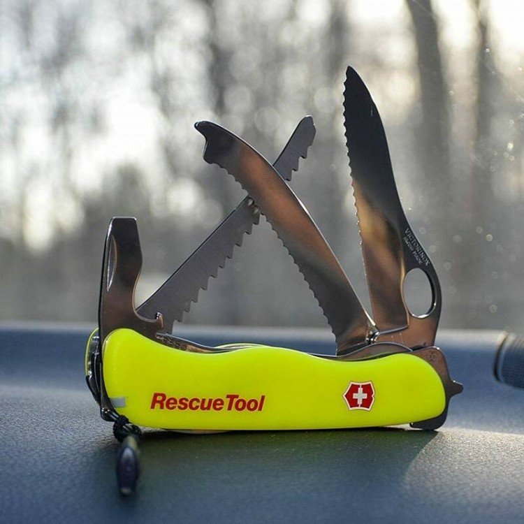 Victorinox Swiss Army Rescue Tool