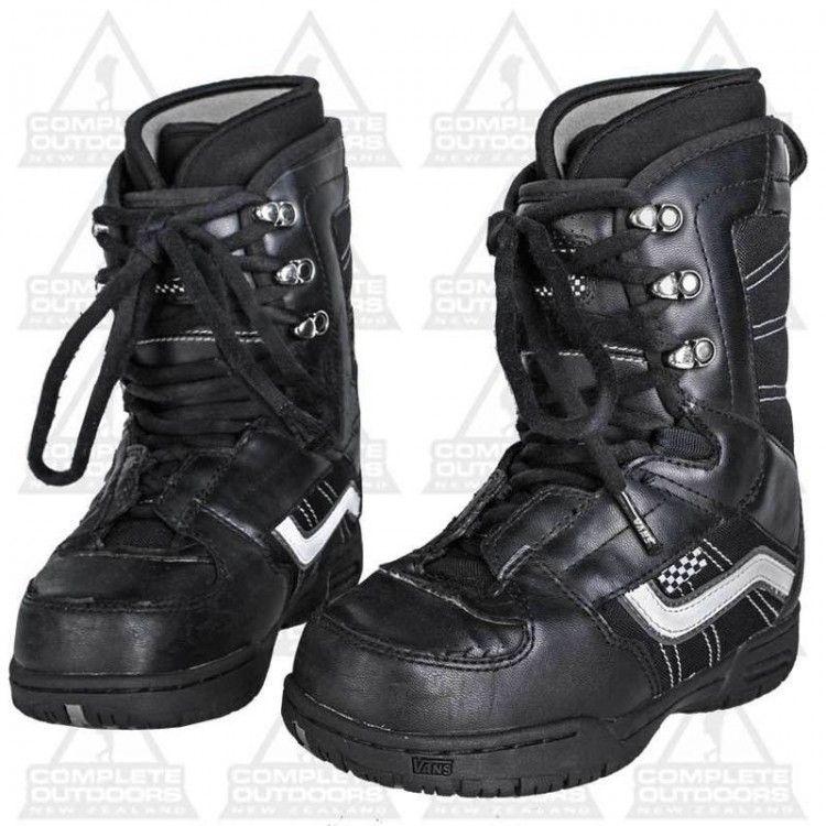 vans youth snowboard boots